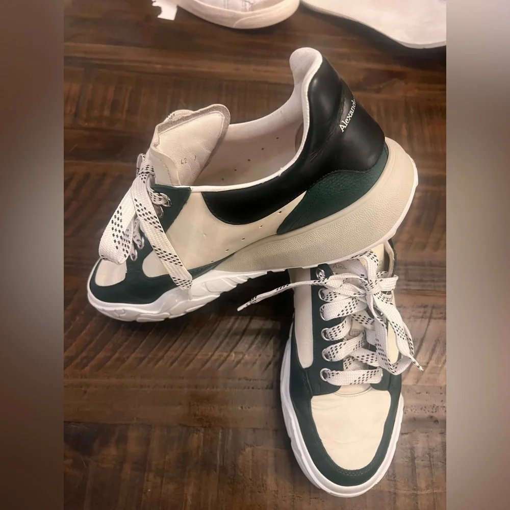 Alexander McQueen Court Sneaker Green White Men’s EU 42 authentic
